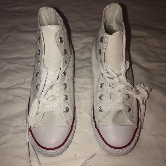 Converse Chuck Taylor All Star High Top. Kid’s 3 - Picture 1 of 3